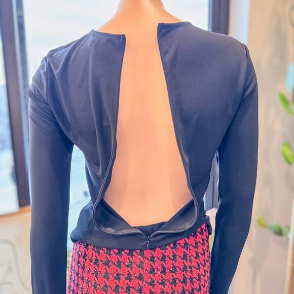 NWT-Miami of Francescas Black Long Sleeved Zip Back Top-Cut Out Neck Line-Size M - Picture 5 of 8